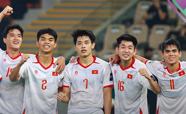 Dịch vụ hỗ trợ khách hàng 24/7 của f168 nhà cái